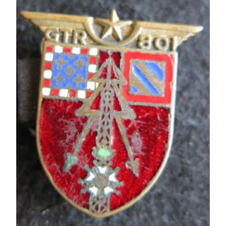 GTR 801 : insigne métallique du groupe de transmission régional 801 de Dijon de fabrication Drago A. 633 en émail