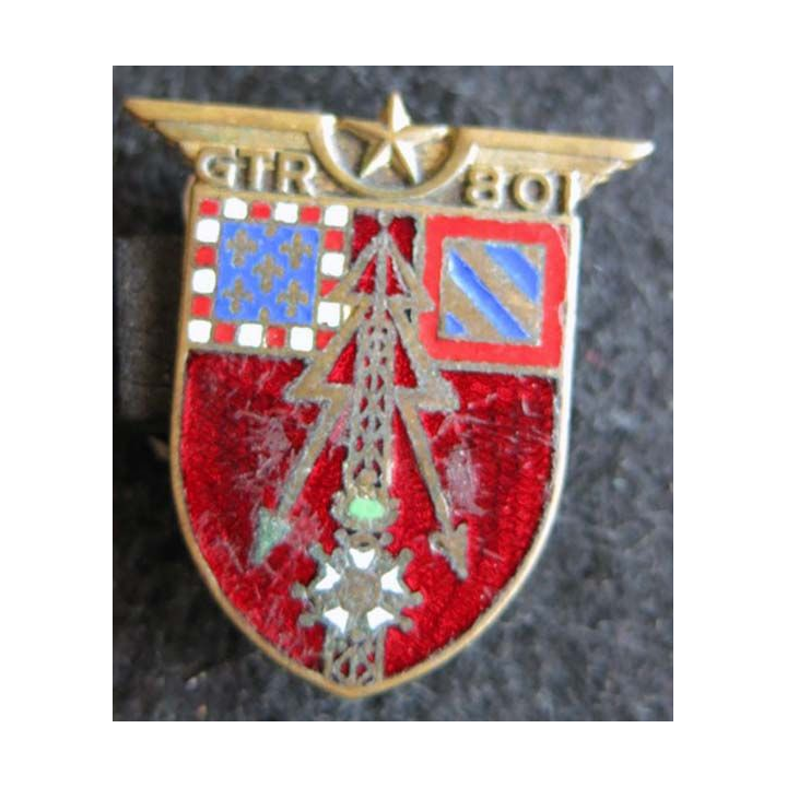 GTR 801 : insigne métallique du groupe de transmission régional 801 de Dijon de fabrication Drago A. 633 en émail