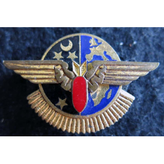 BA 102 : insigne métallique de la base aérienne 102 Drago en émail sans attache