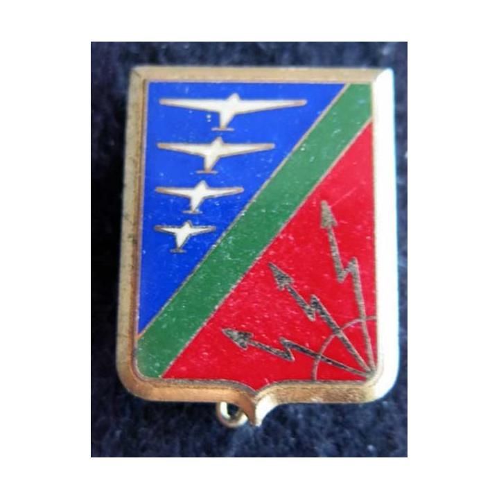 BA 914 : insigne métallique de la base aérienne 914 de Romilly de fabrication Delsart  Sens A. 0744