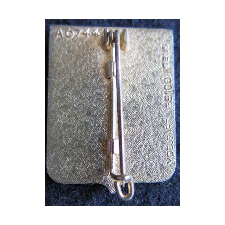BA 914 : insigne métallique de la base aérienne 914 de Romilly de fabrication Delsart  Sens A. 0744