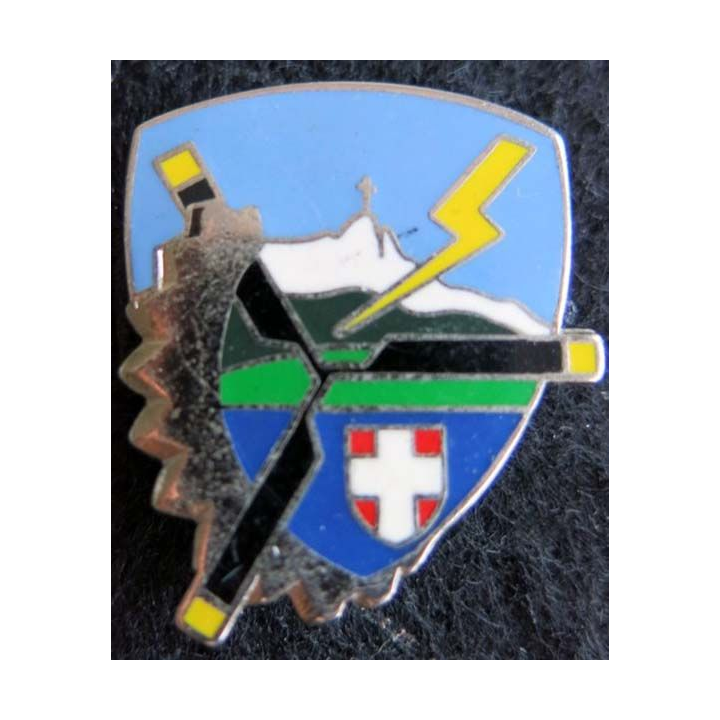 BE 725 : insigne métallique de la base école 725 de Chambéry de fabrication Delsart A. 787