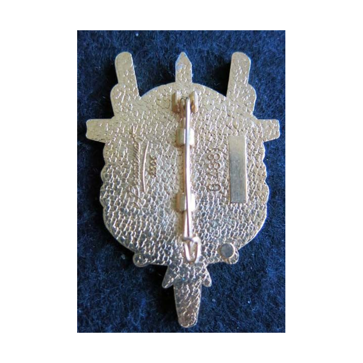 EAAT RENNES: insigne de l'escadrille avions de l'armée de terre à Rennes de fabrication Boussemart G. 4881