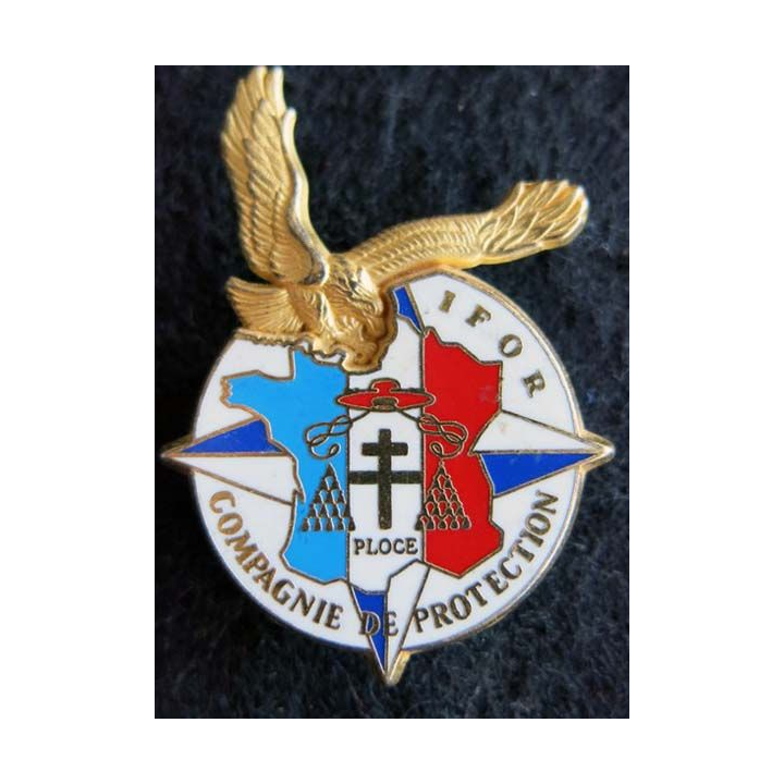 6-12° RC : insigne métallique de la compagnie de protection  6-12° régiment de cuirassiers de fabrication Martineau