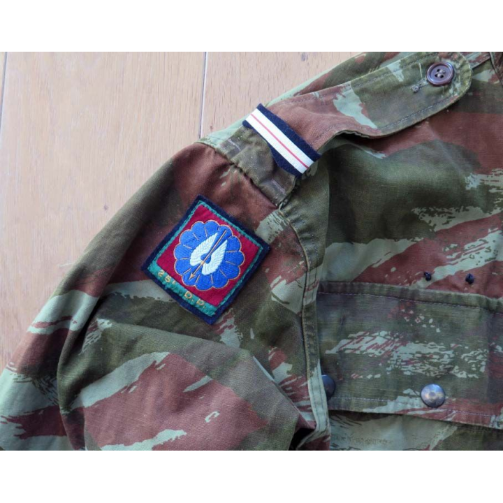 Treillis d'adjudant de la 25° division parachutiste modèle 47-56