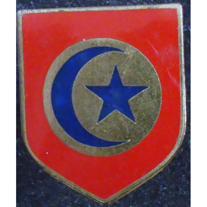 écu de la 11° légion de garde républicaine type 3 en Tunisie Drago