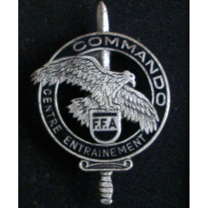 insigne du brevet du CEC des FFA Andor Le cannet G. 2089