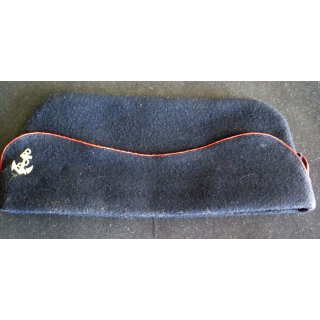 Calot ou bonnet de police de type colonial avec galon d'adjudant