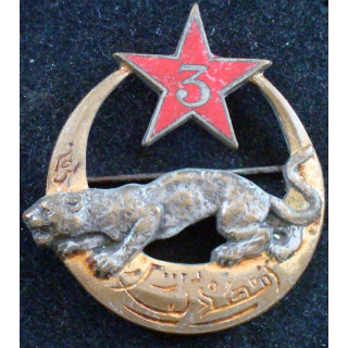 Insigne du 3° régiment de spahis algériens Drago Paris Béranger déposé