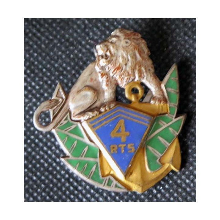 Insigne du 4° Régiment de Tirailleurs Sénégalais DRAGO BERANGER Déposé