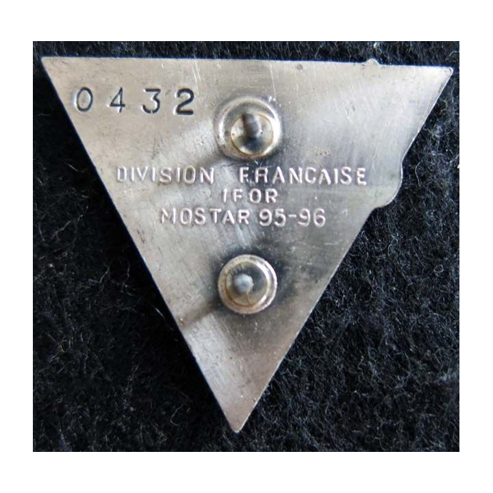2° REP : insigne du 2° régiment étranger parachutiste Milan division française Mostar N° 0432