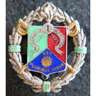 1° REC : insigne métallique du 1° régiment étranger de cavalerie de fabrication Arthus Bertrand en émail