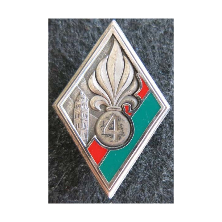 4° REI : insigne métallique du 4° régiment étranger d'infanterie réalisé par Balme Saumur G. 2816