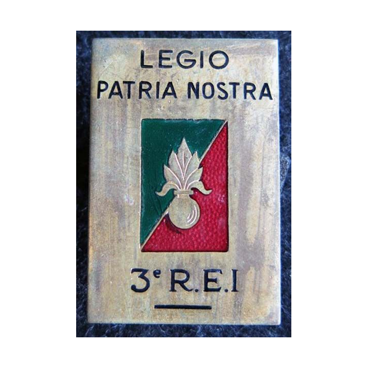 3° REI : insigne métallique du 3° régiment étranger d'infanterie de fabrication Augis Lyon en émail