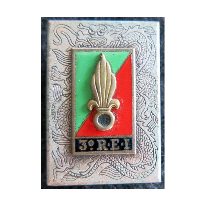 3° REI : insigne métallique du 3° régiment étranger d'infanterie de fabrication Drago Béranger en émail