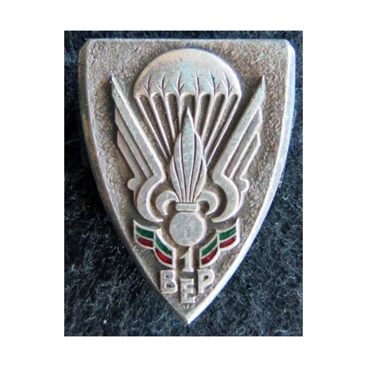 1° BEP : insigne métallique du 1° bataillon étranger parachutiste de fabrication Drago Olivier Métra émail
