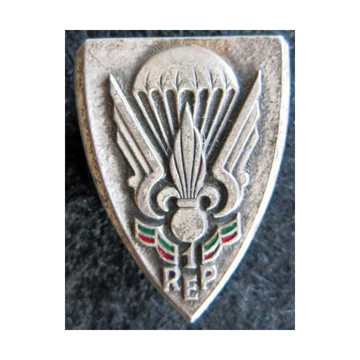 1° REP : insigne métallique du 1° régiment étranger parachutiste de fabrication Drago Paris émail