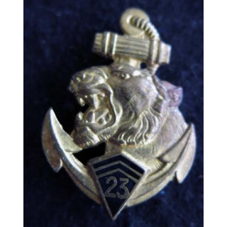 23° RIC : insigne métallique du 23° régiment d'infanterie coloniale  de fabrication Drago Paris H. 278 en émail