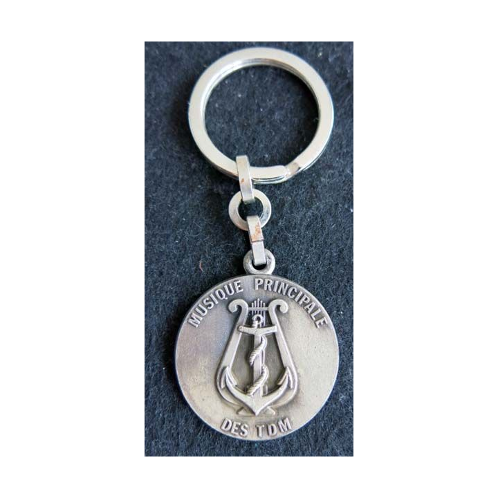 PORTE CLEFS : porte clefs de la musique principale des troupes de Marine de diamètre 3,5 cm argenté