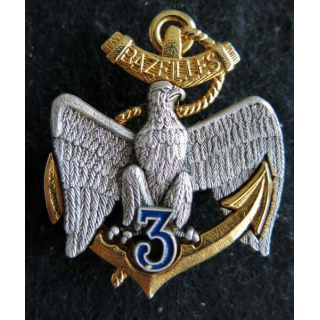 3° RIMA : Insigne métallique du 3° Régiment d'Infanterie de Marine type 4 de fabrication Boussemart G. 2479