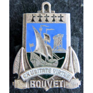 LE BOUVET : insigne métallique de l'escorteur d’escadre Le Bouvet fabrication non marquée en émail
