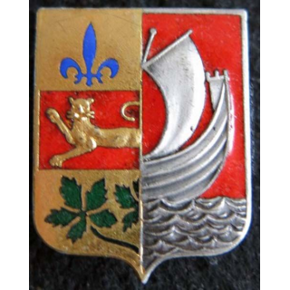 VAUQUELIN : insigne métallique de l'escorteur d’escadre Vauquelin fabrication non marquée en émail