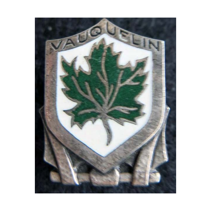 VAUQUELIN : insigne métallique de l'escorteur d’escadre Vauquelin fabrication Arthus Bertrand en émail