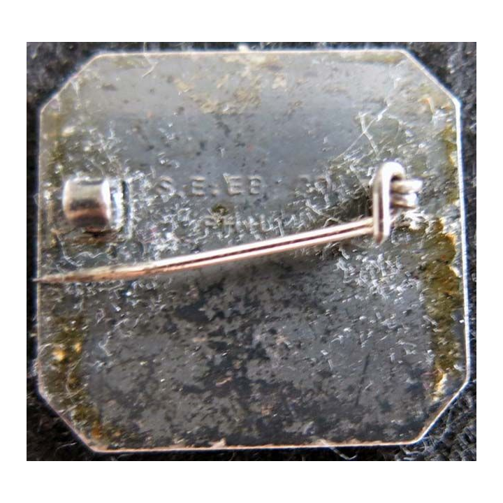 GEORGES LEYGUES : insigne métallique du croiseur Georges Leygues fabrication EBY en émail