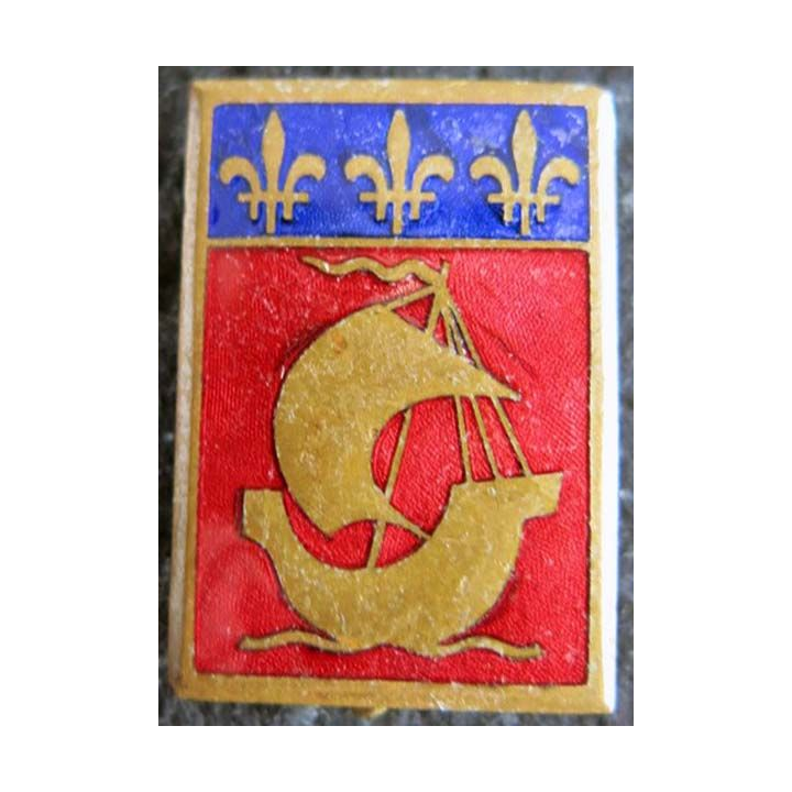 Le PARIS : insigne métallique de l'école des timoniers de fabrication A.B Paris émail