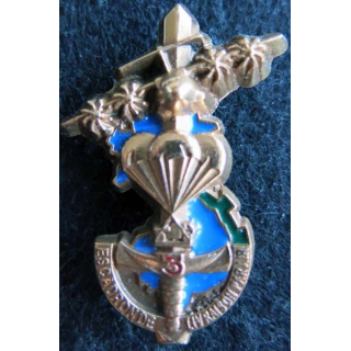 1° RTP : insigne du 3°'escadron du 1° régiment du train parachutiste numéroté au dos 185