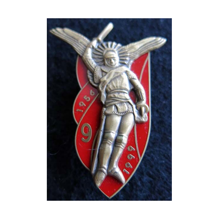 9° RCP : Insigne métallique du cinquantenaire du 9° régiment de chasseurs parachutiste  J.Y Ségalen 2006 N° 332
