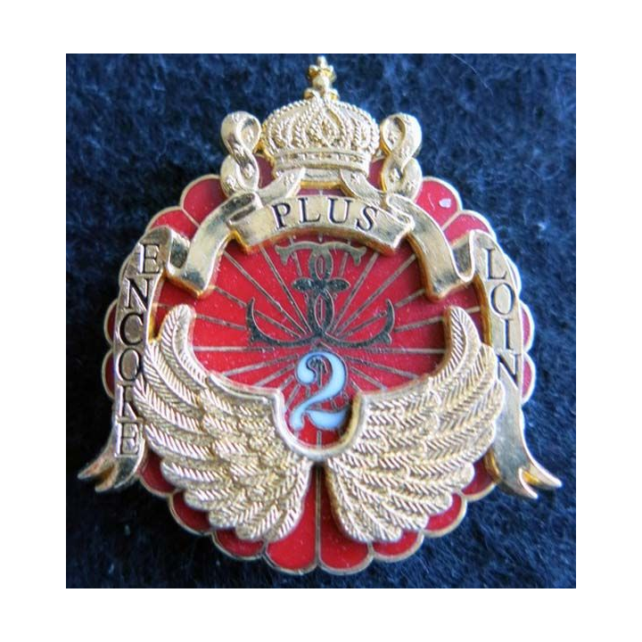 13° RDP : insigne métallique du 2° escadron du 13° régiment de dragons parachutistes LR Paris
