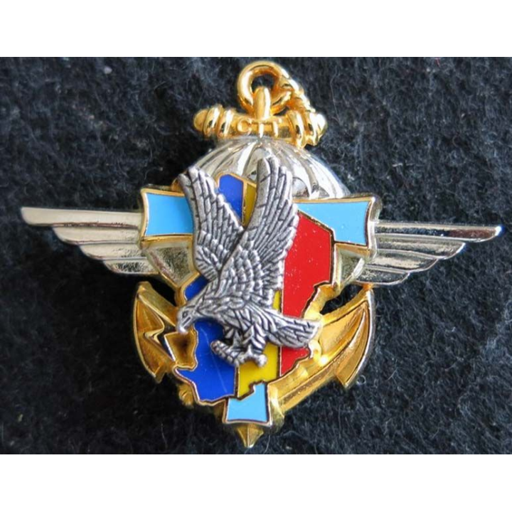 TRANS EPERVIER : insigne de la compagnie des transmissions opération Épervier de fabrication Destrée