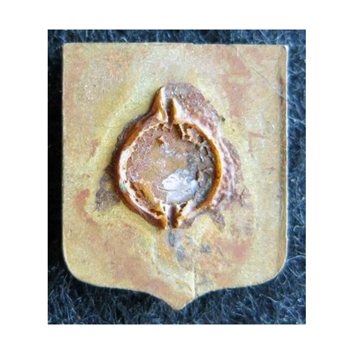 BLASON ANDORRE : insigne métallique ancien blason en émail de la Principauté d'Andorre 14 x 16 mm
