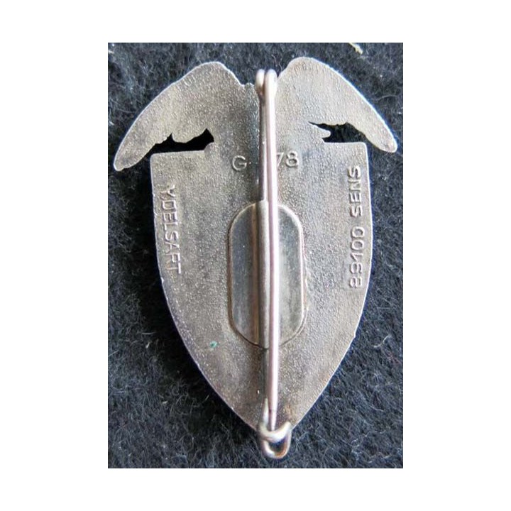 14° RPCS : insigne métallique du 14° régiment parachutiste de commandement et de soutien de fabrication Delsart G. 278