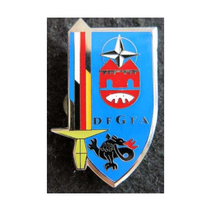 BFA DFGFA : insigne métallique de la DFGFA IFOR de la brigade Franco-allemande de fabrication Frank Hummel
