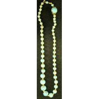 COLLIER EN PIERRE