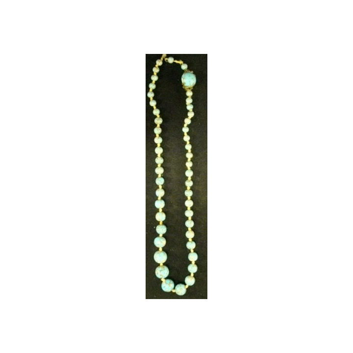 COLLIER EN PIERRE