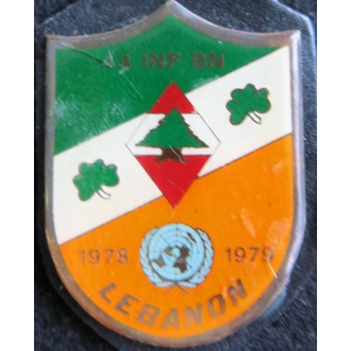 44° INF BN : insigne métallique du 44th Infantry Battalion Unifil 1978/79 de fabrication locale