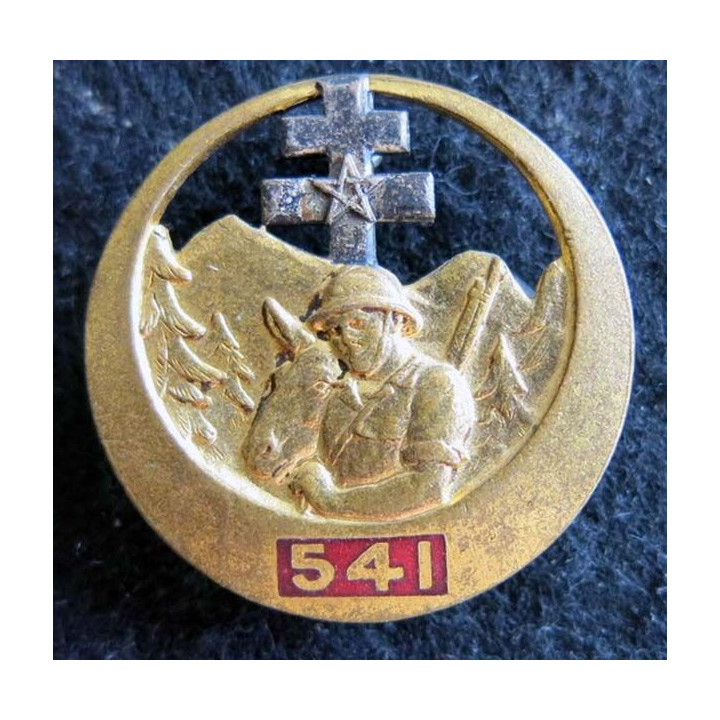 541° AV : insigne métallique de la 541° ambulance vétérinaire de fabrication Drago G. 415
