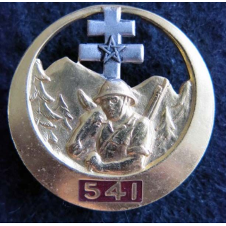 541° AV : insigne métallique de la 541° ambulance vétérinaire de fabrication Drago G. 415