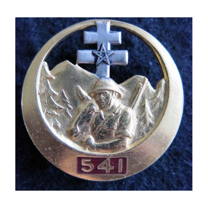 541° AV : insigne métallique de la 541° ambulance vétérinaire de fabrication Drago G. 415