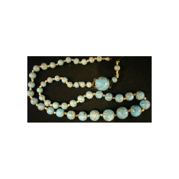 COLLIER EN PIERRE