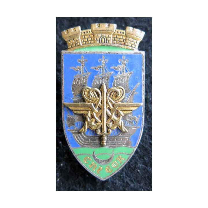 CNI EOR : insigne métallique du centre national d'instruction des EOR de fabrication Drago G. 1723 émail