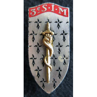 3° SIM : insigne métallique de la 3° section d’infirmiers militaires type 2 de fabrication Drago G. 808 émail