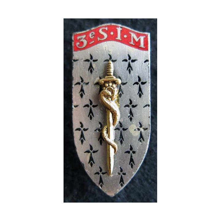 3° SIM : insigne métallique de la 3° section d’infirmiers militaires type 2 de fabrication Drago G. 808 émail