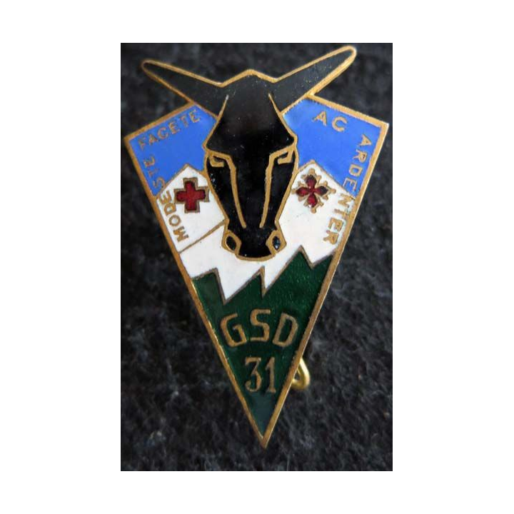 GSD N° 31 : insigne métallique du groupe sanitaire divisionnaire N° 31 de fabrication Drago Béranger déposé
