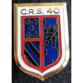CRS 40 : insigne métallique de la compagnie républicaine de sécurité n° 40 fabrication Destrée émail
