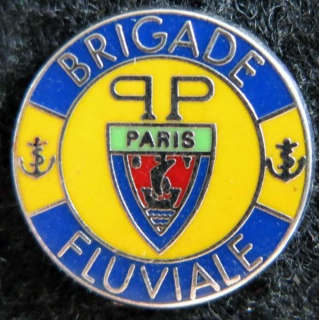 POLICE : Pin's de la brigade fluviale de Paris couleur fond jaune Boussemart