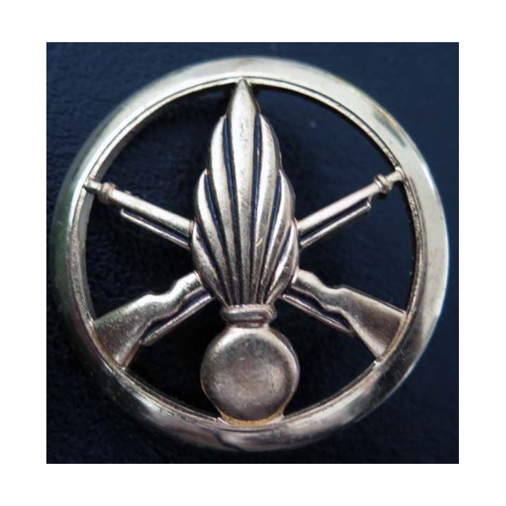 INFANTERIE : Insigne béret infanterie de fabrication Béraudy Vaure